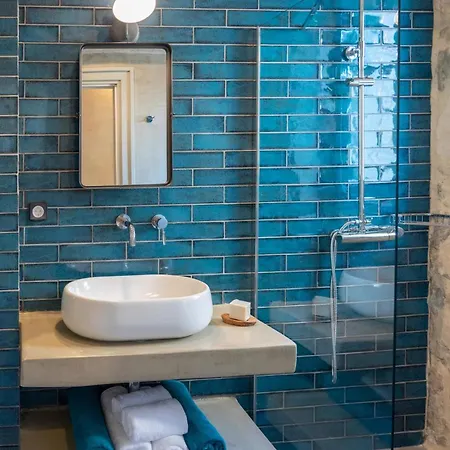 Dafni By Vintage Travel Defaranata